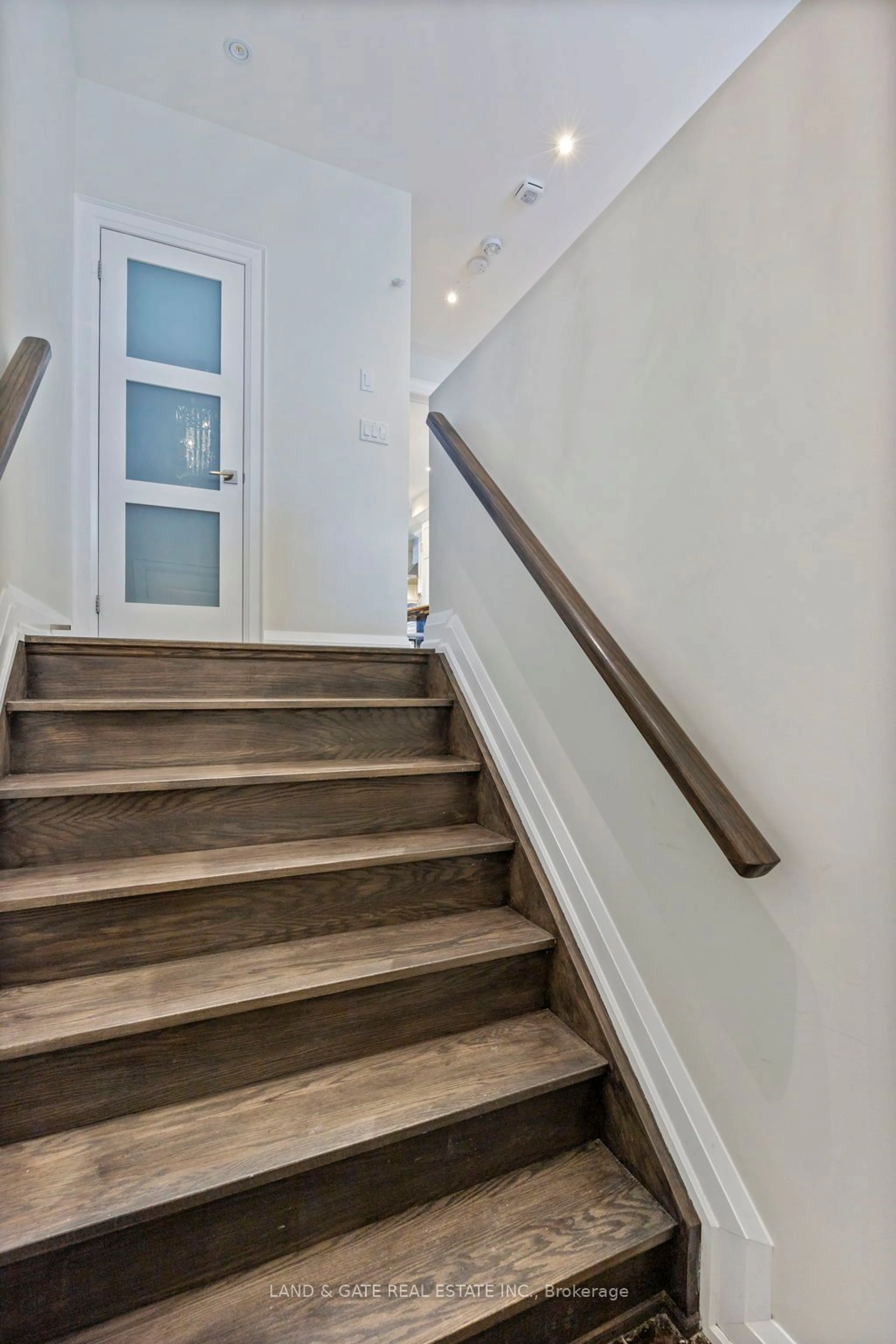 Stairs for 32A Venn Cres, Toronto Ontario M6M 1S4