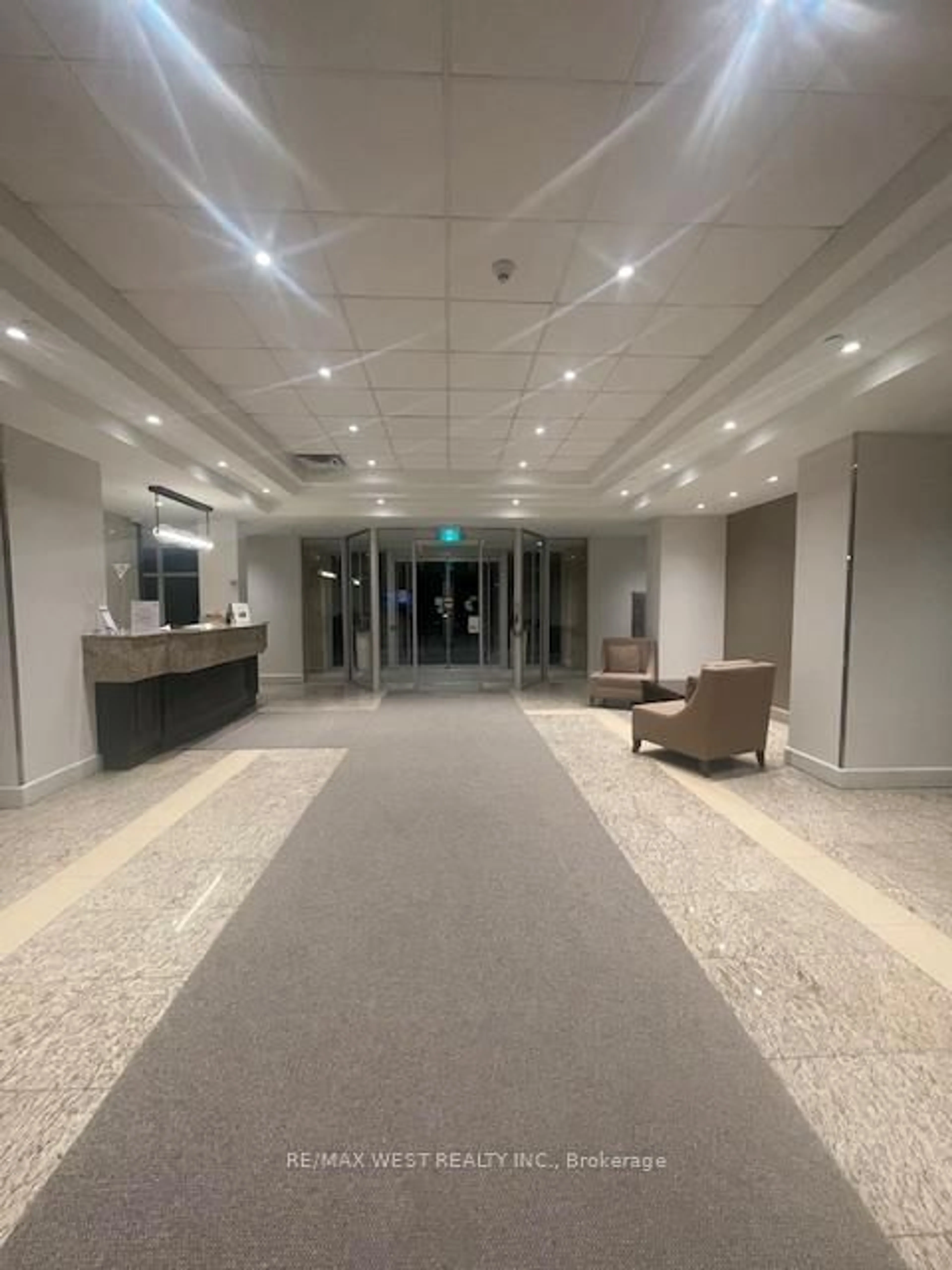 Lobby for 701 Sheppard Ave #231, Toronto Ontario M3H 2S7