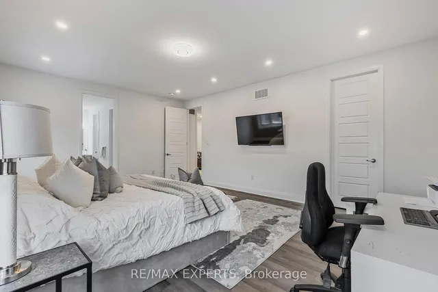 Additional property image - 1411 Lobelia Cres