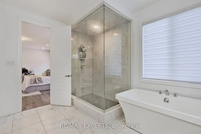 Additional property image - 1411 Lobelia Cres
