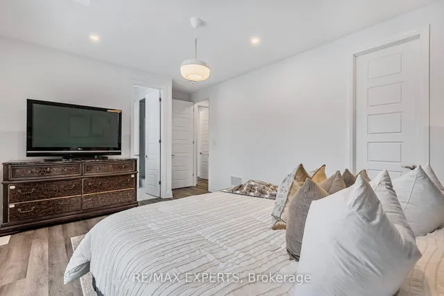 Additional property image - 1411 Lobelia Cres
