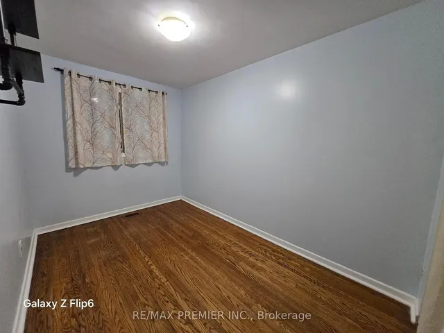 Additional property image - 16 Tampa Terr