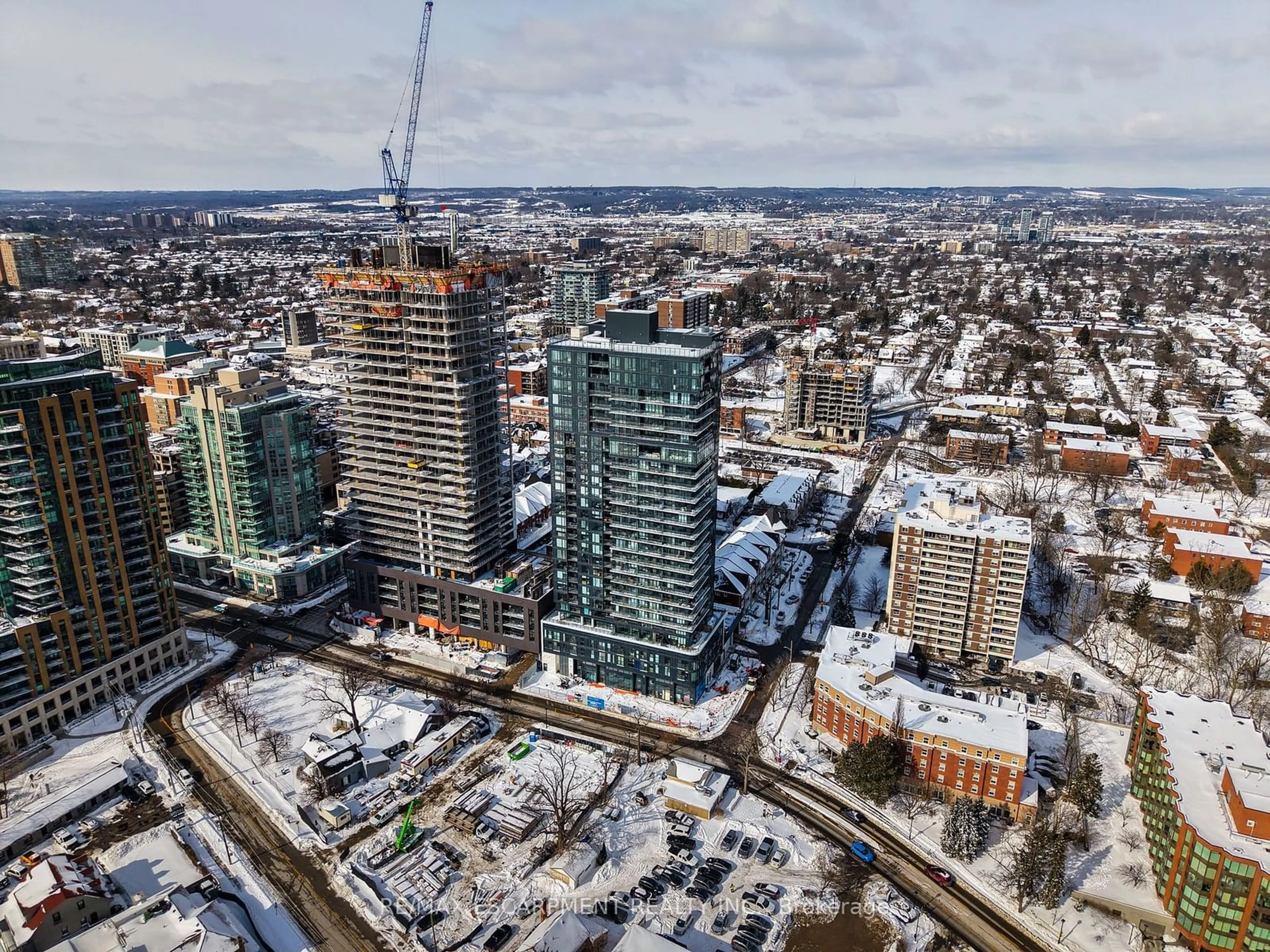 A pic from outside/outdoor area/front of a property/back of a property/a pic from drone, city buildings view from balcony for 370 Martha St #2106, Burlington Ontario L7R 0G9