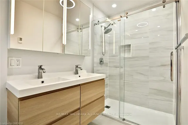 Additional property image - 2054 Courtland Dr Unit 102