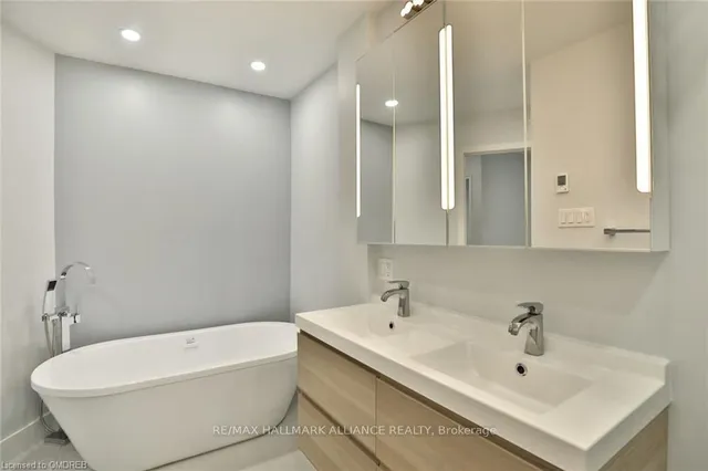 Additional property image - 2054 Courtland Dr Unit 102