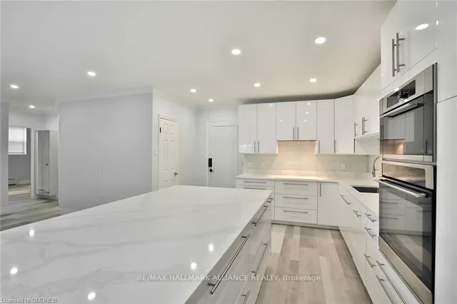 Additional property image - 2054 Courtland Dr Unit 102