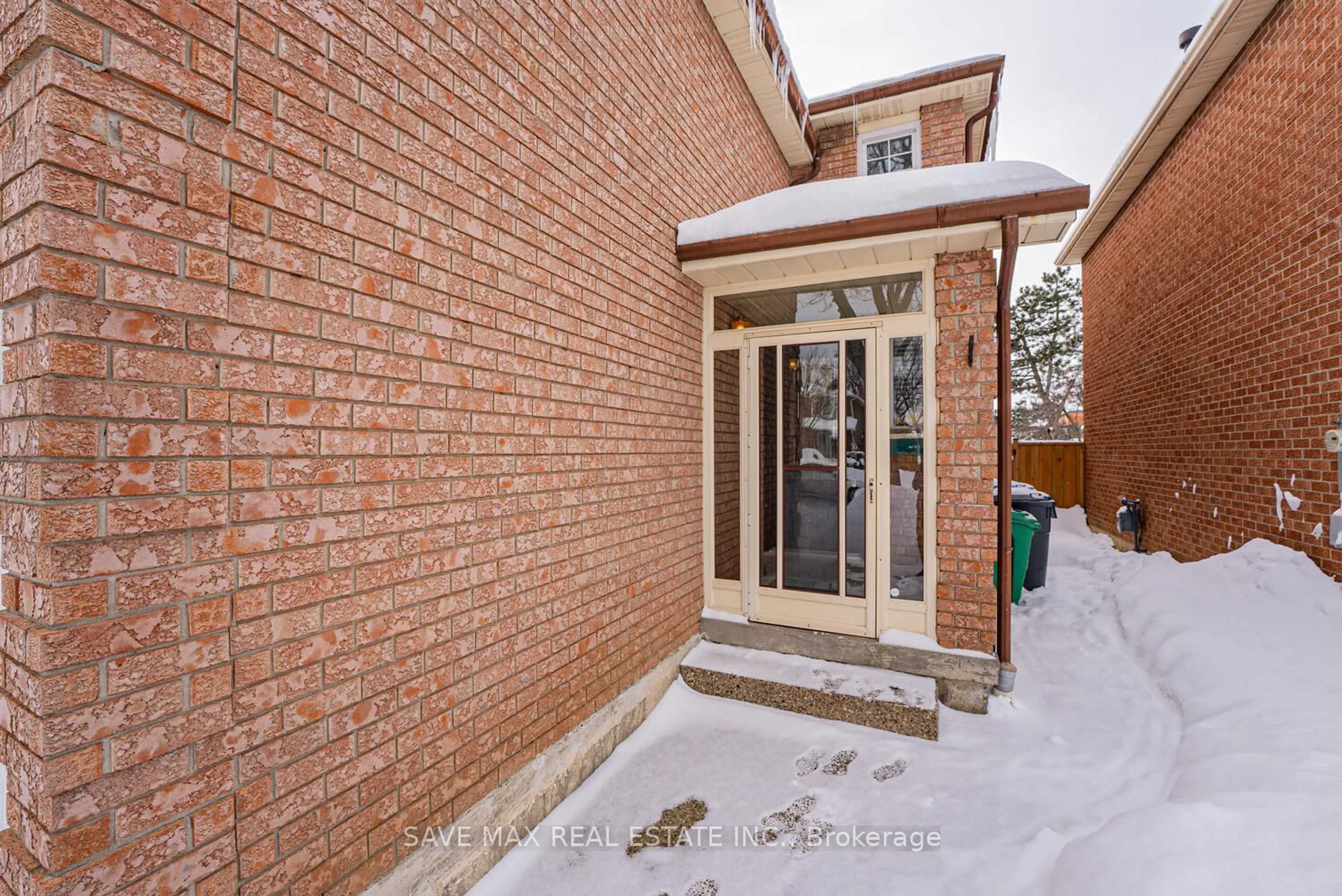 Home with brick exterior material, street for 3154 Bracknell Cres, Mississauga Ontario L5N 4W3