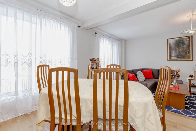 Additional property image - 4155 Dursley Cres