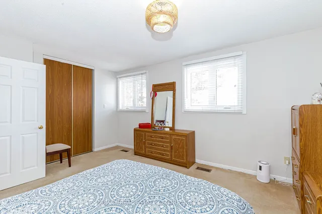 Additional property image - 4155 Dursley Cres