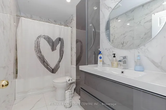 Additional property image - 4155 Dursley Cres