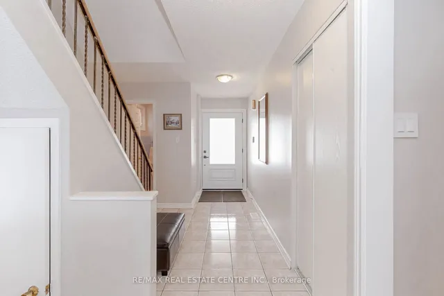 Additional property image - 4155 Dursley Cres