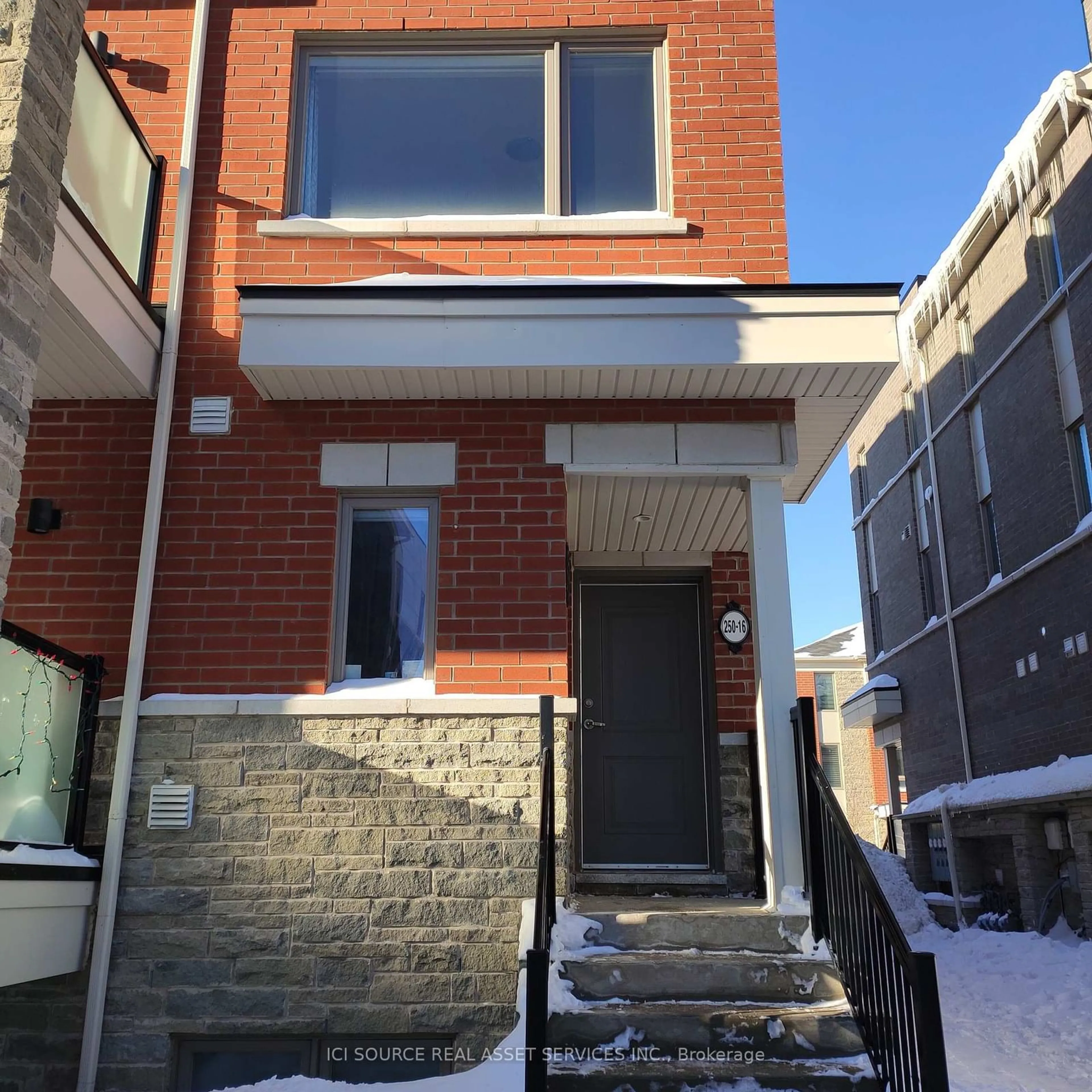 Home with brick exterior material, street for 250 Lagerfeld Dr #16, Brampton Ontario L7A 5G9