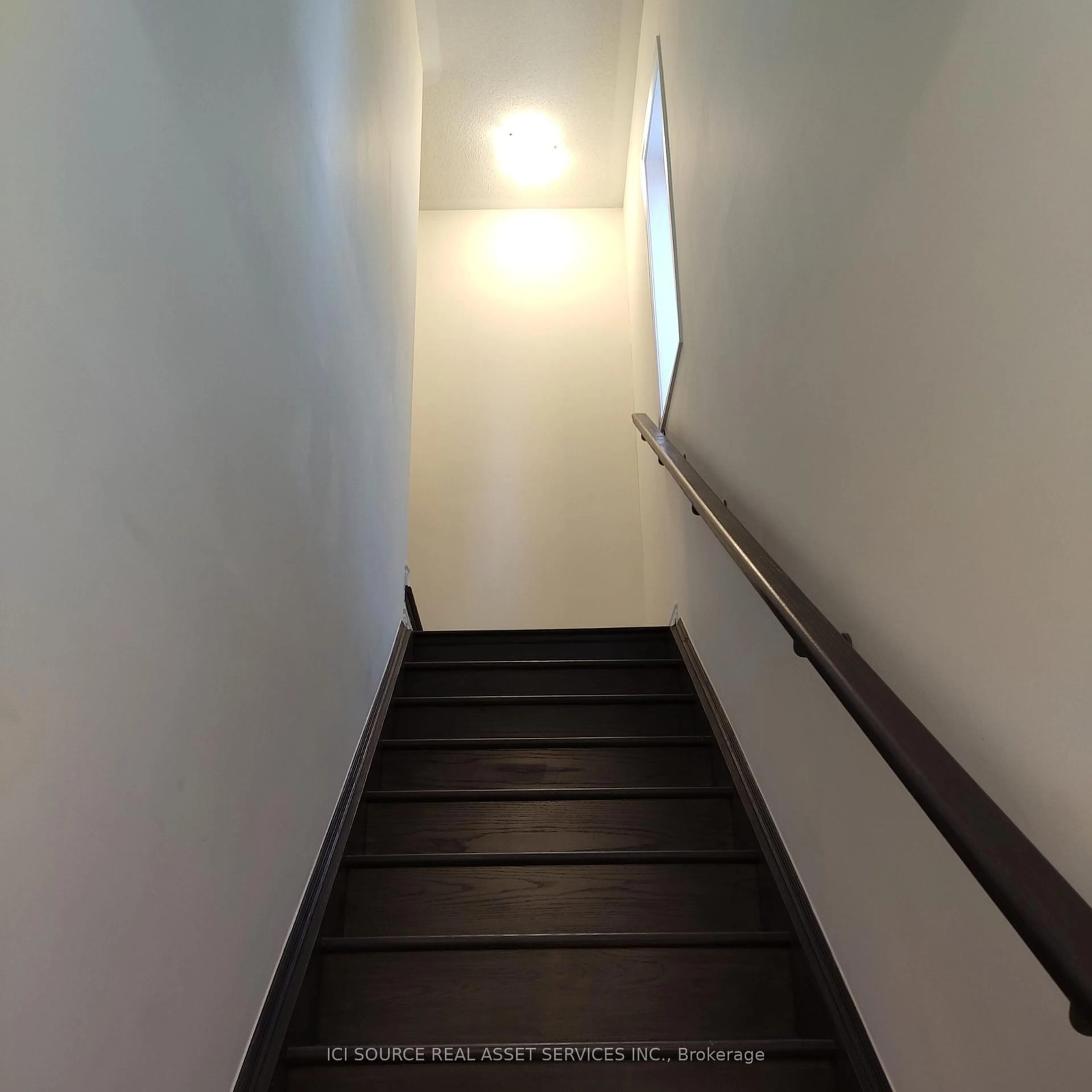 Stairs for 250 Lagerfeld Dr #16, Brampton Ontario L7A 5G9