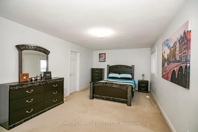Additional property image - 25 Oaklea Blvd