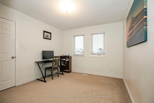 Additional property image - 25 Oaklea Blvd