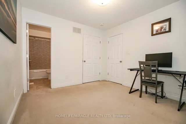Additional property image - 25 Oaklea Blvd