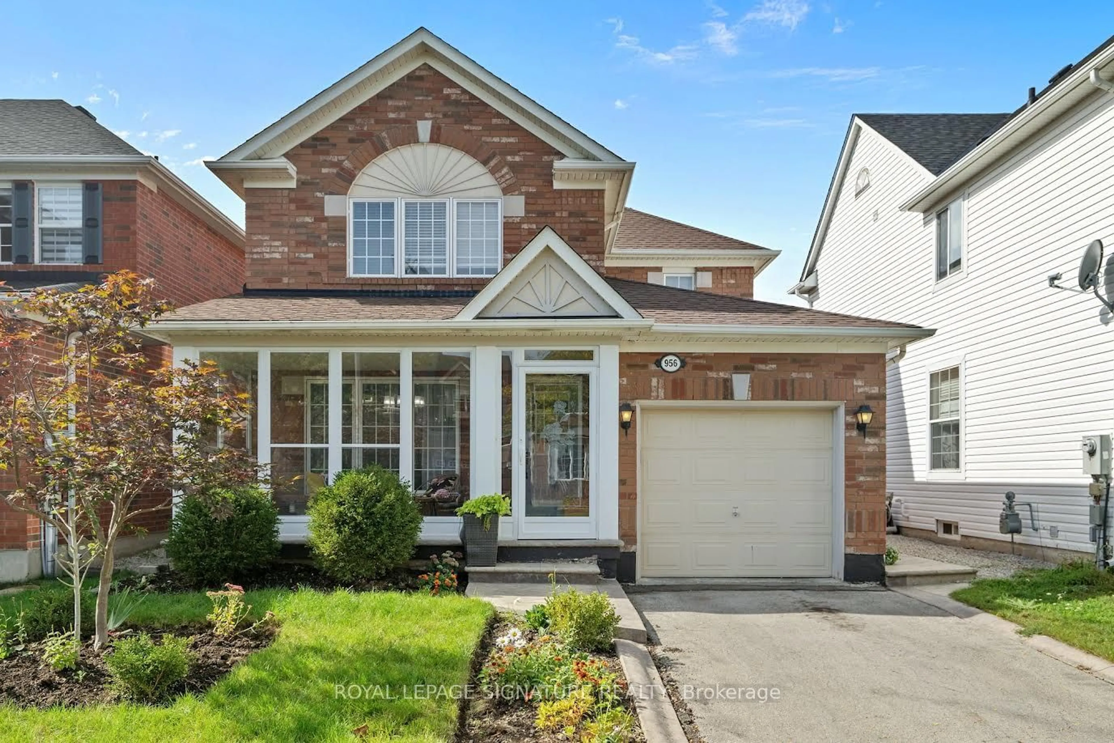 Home with brick exterior material, street for 956 Huffman Cres, Milton Ontario L9T 6M7