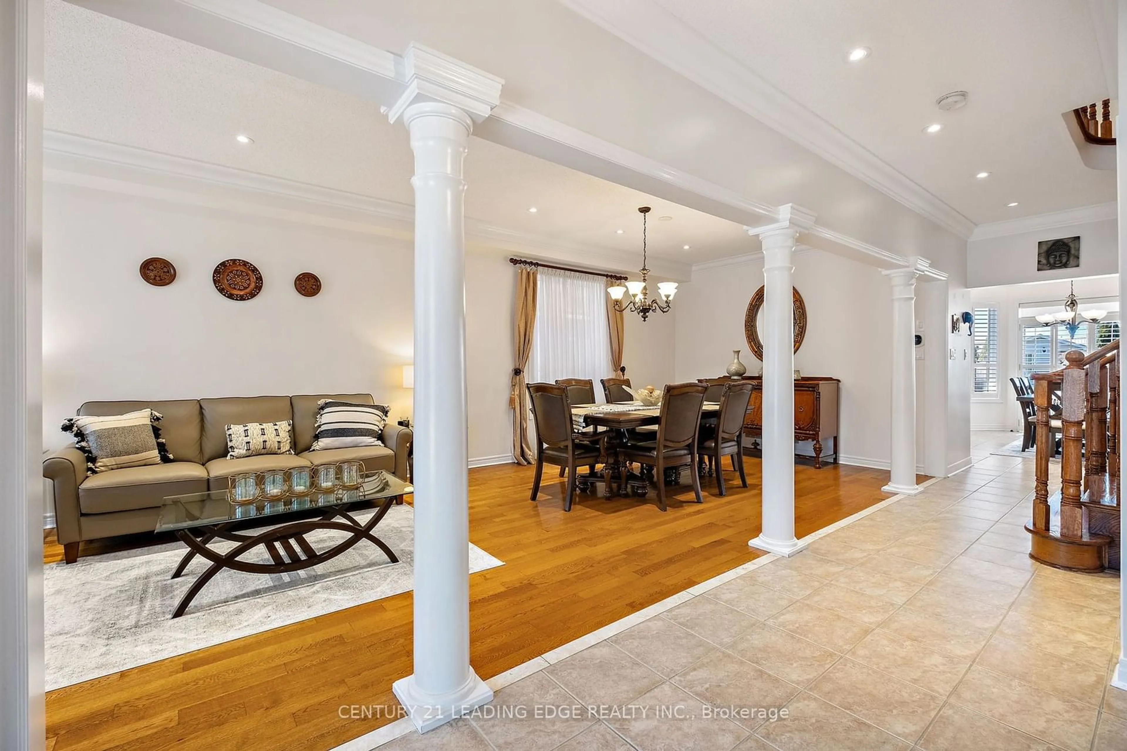 Dining room, unknown for 24 Lightheart Dr, Caledon Ontario L7C 1E3