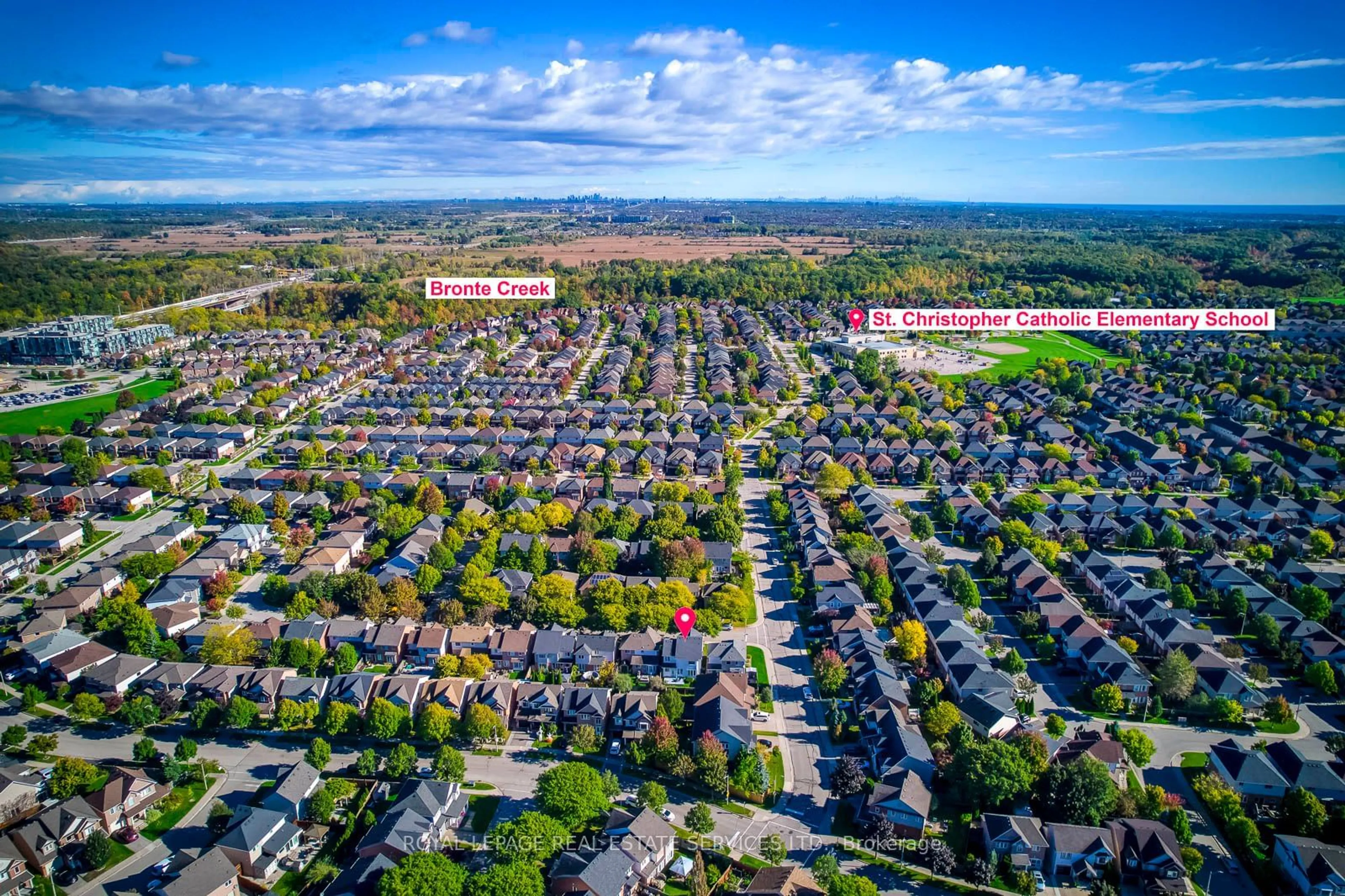 A pic from outside/outdoor area/front of a property/back of a property/a pic from drone, street for 2342 Heslop St, Burlington Ontario L7L 6N6