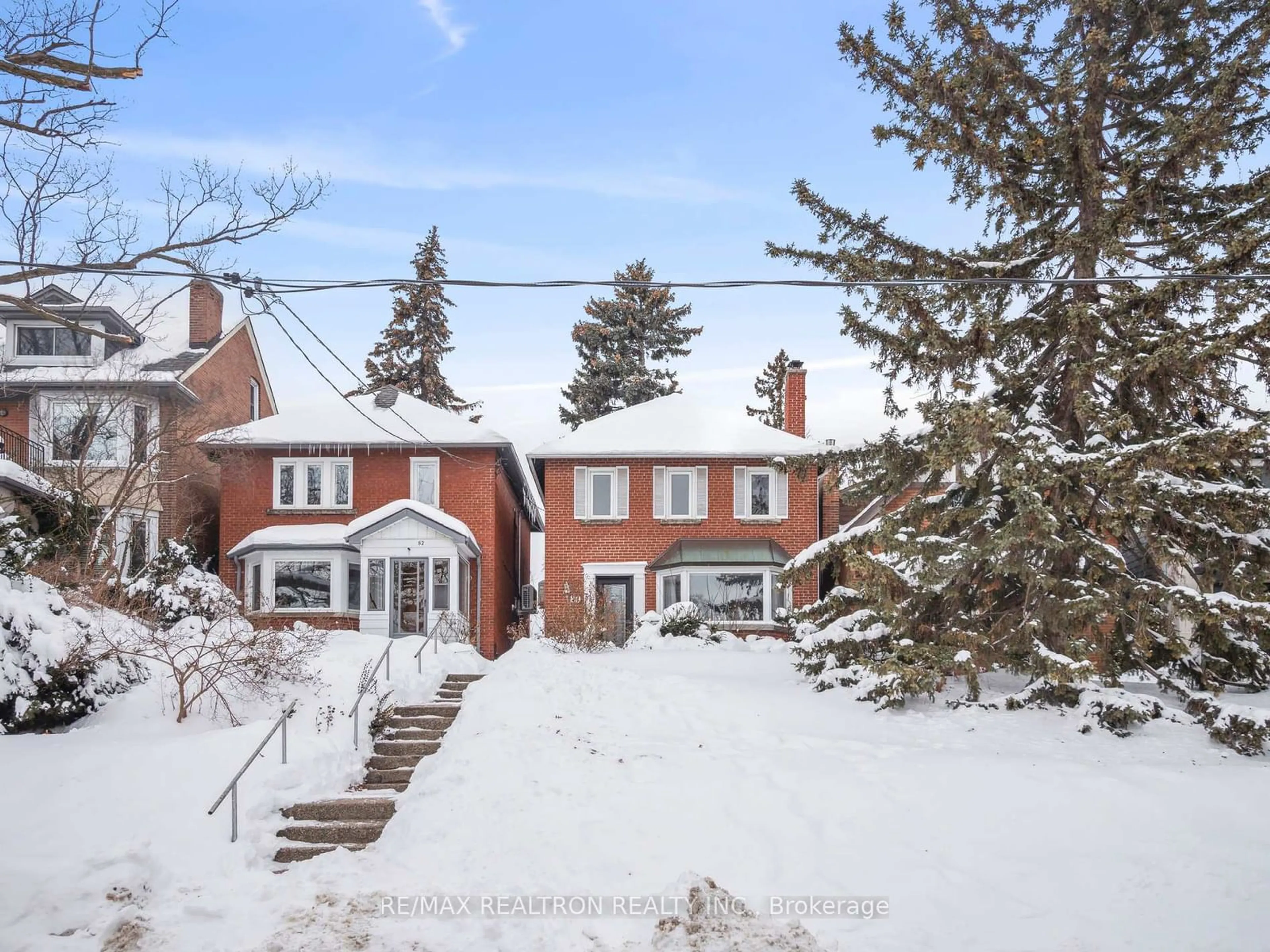 A pic from outside/outdoor area/front of a property/back of a property/a pic from drone, street for 80 Abbott Ave, Toronto Ontario M6P 1H6