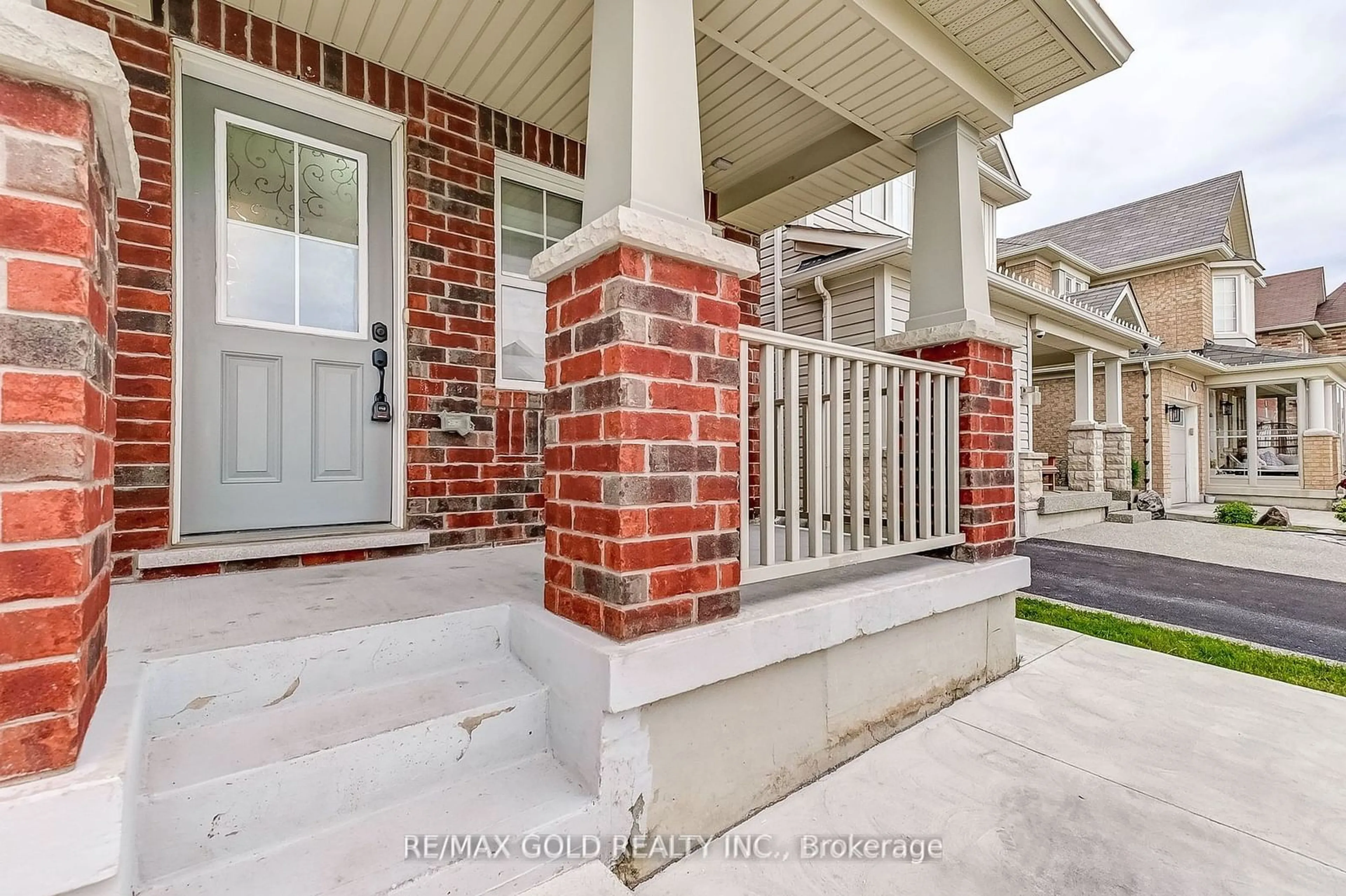 Home with brick exterior material, street for 961 Asleton Blvd, Milton Ontario L9T 8K3