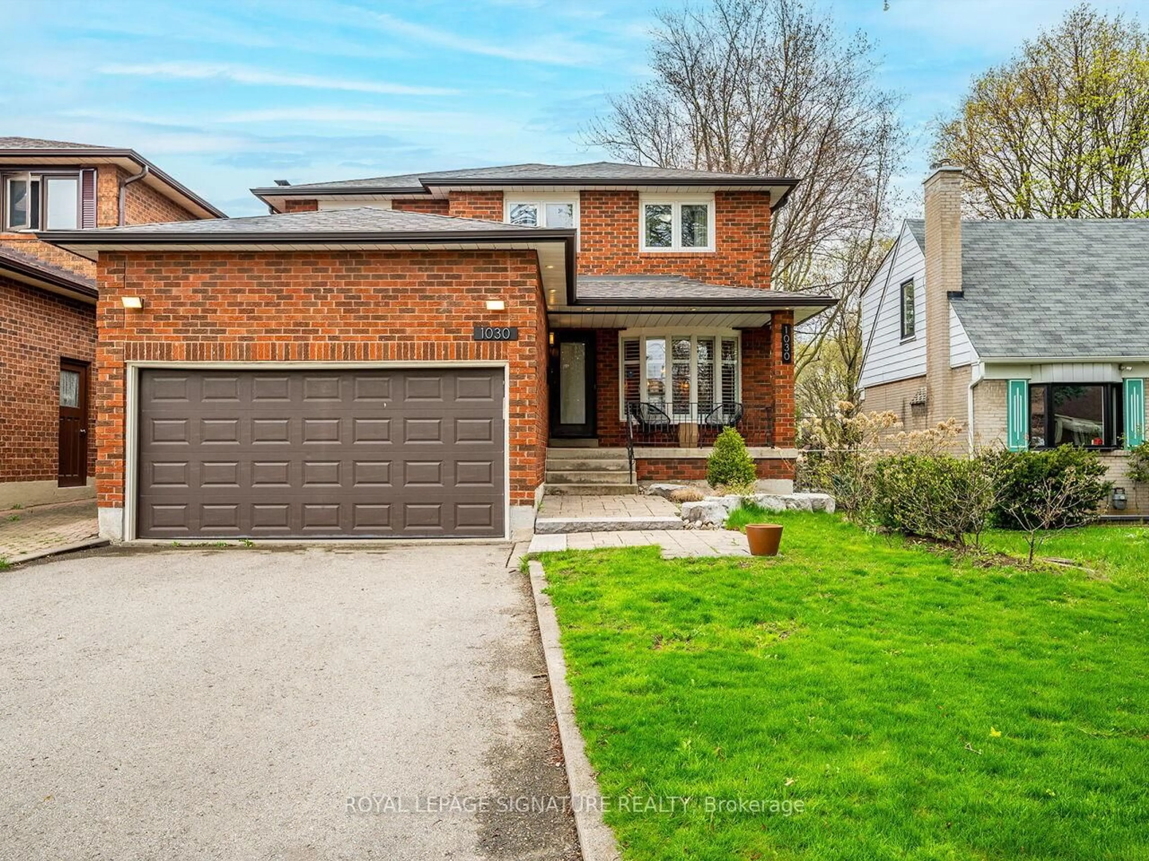 Home with brick exterior material, street for 1030 Hedge Dr, Mississauga Ontario L4Y 1G2