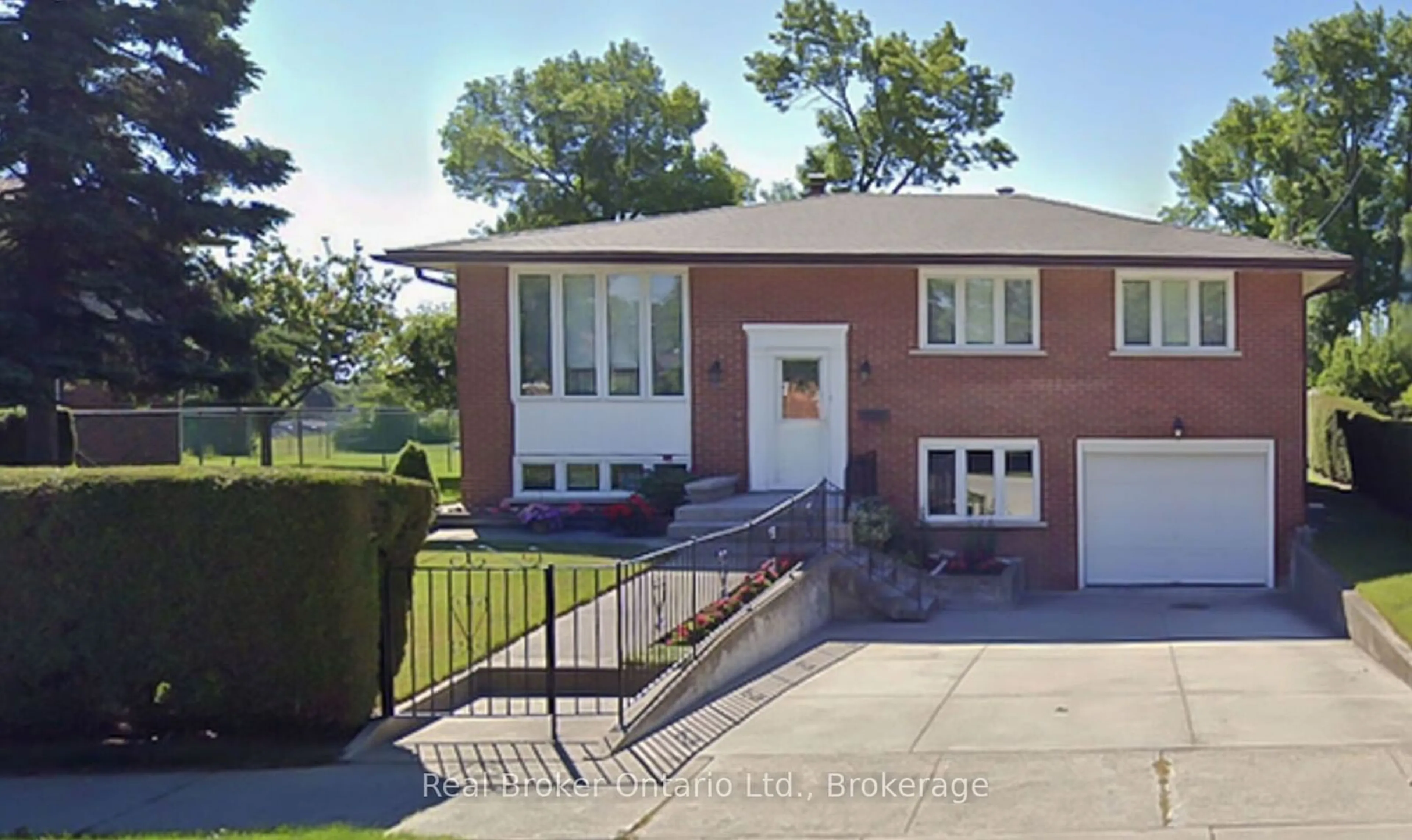 Home with brick exterior material, street for 238 Elmwood Rd, Oakville Ontario L6K 2B1