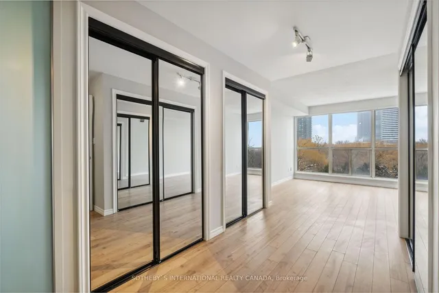 Additional property image - 2261 Lake Shore Blvd Unit 512