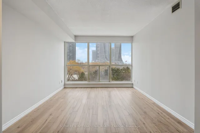 Additional property image - 2261 Lake Shore Blvd Unit 512