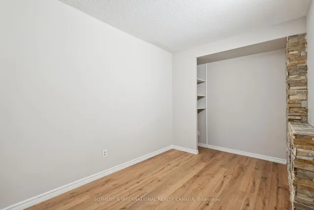 Additional property image - 2261 Lake Shore Blvd Unit 512