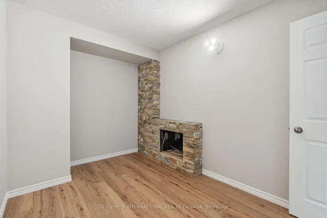 Additional property image - 2261 Lake Shore Blvd Unit 512