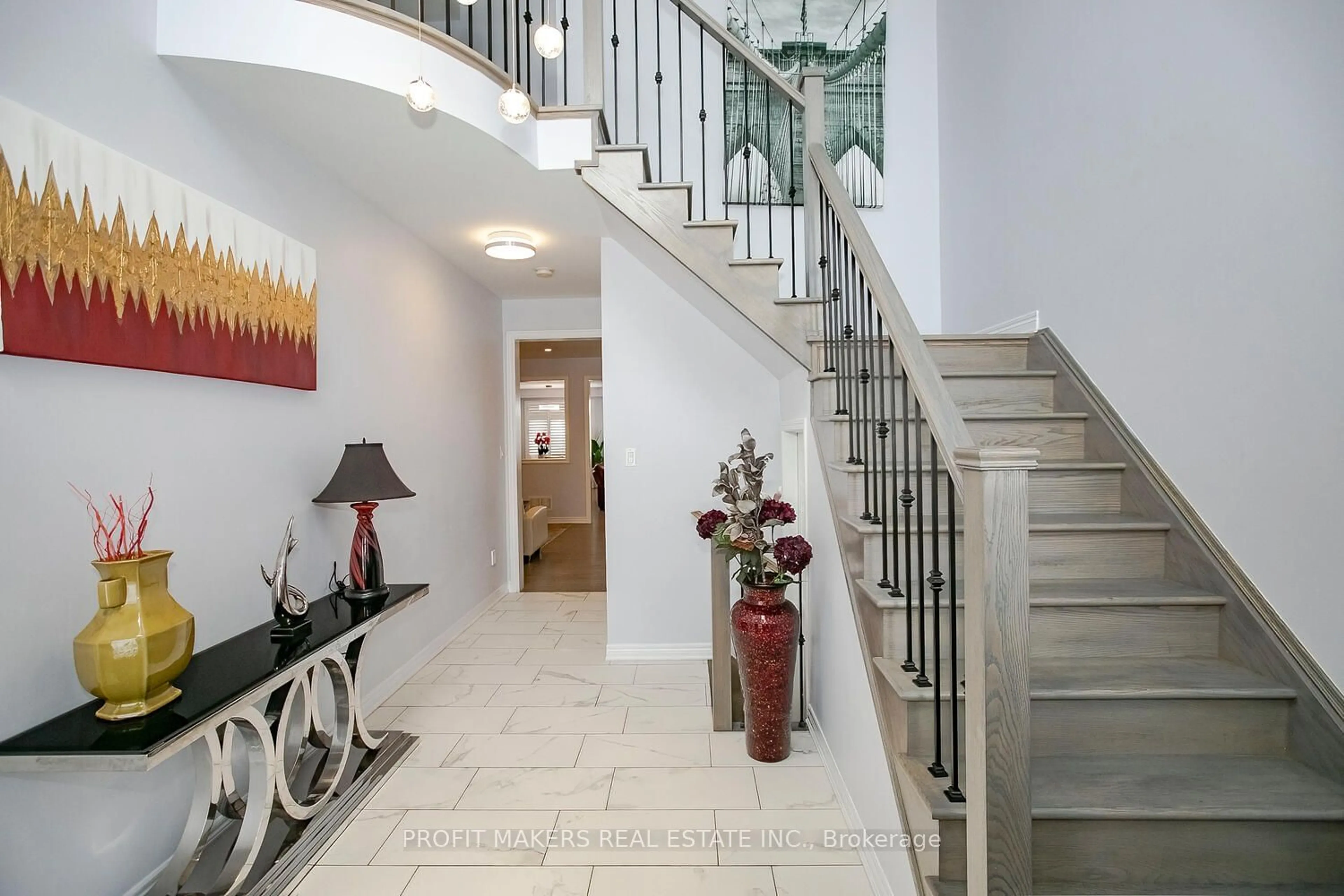 Indoor foyer for 57 Aldersgate Dr, Brampton Ontario L7A 3Z9