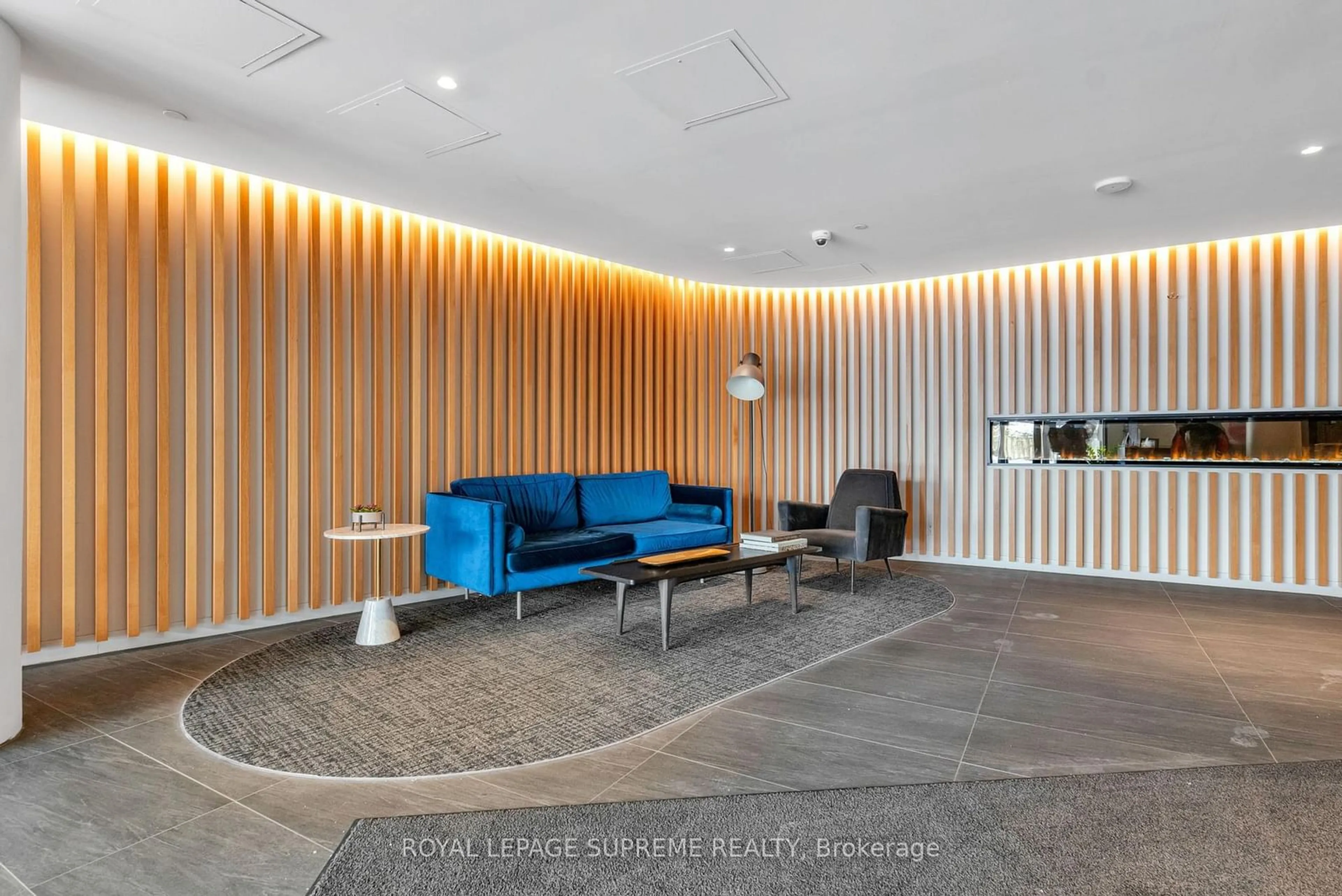 Lobby for 160 Flemington Rd #415, Toronto Ontario M6A 0A9