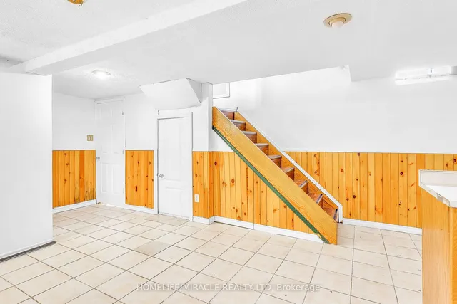 Additional property image - 14 Greenbush Crt