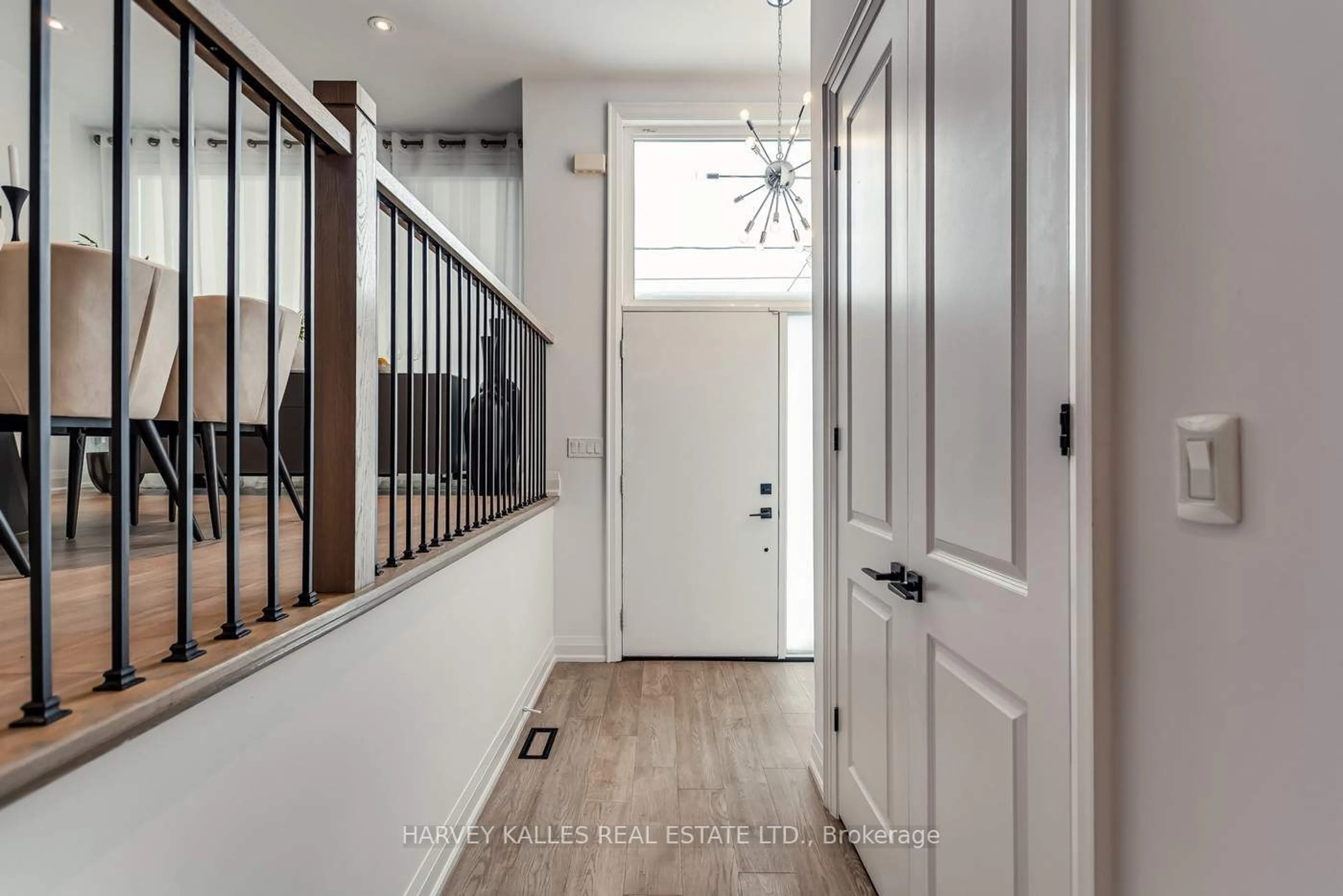 Indoor entryway for 454 Whitmore Ave, Toronto Ontario M6E 2N7