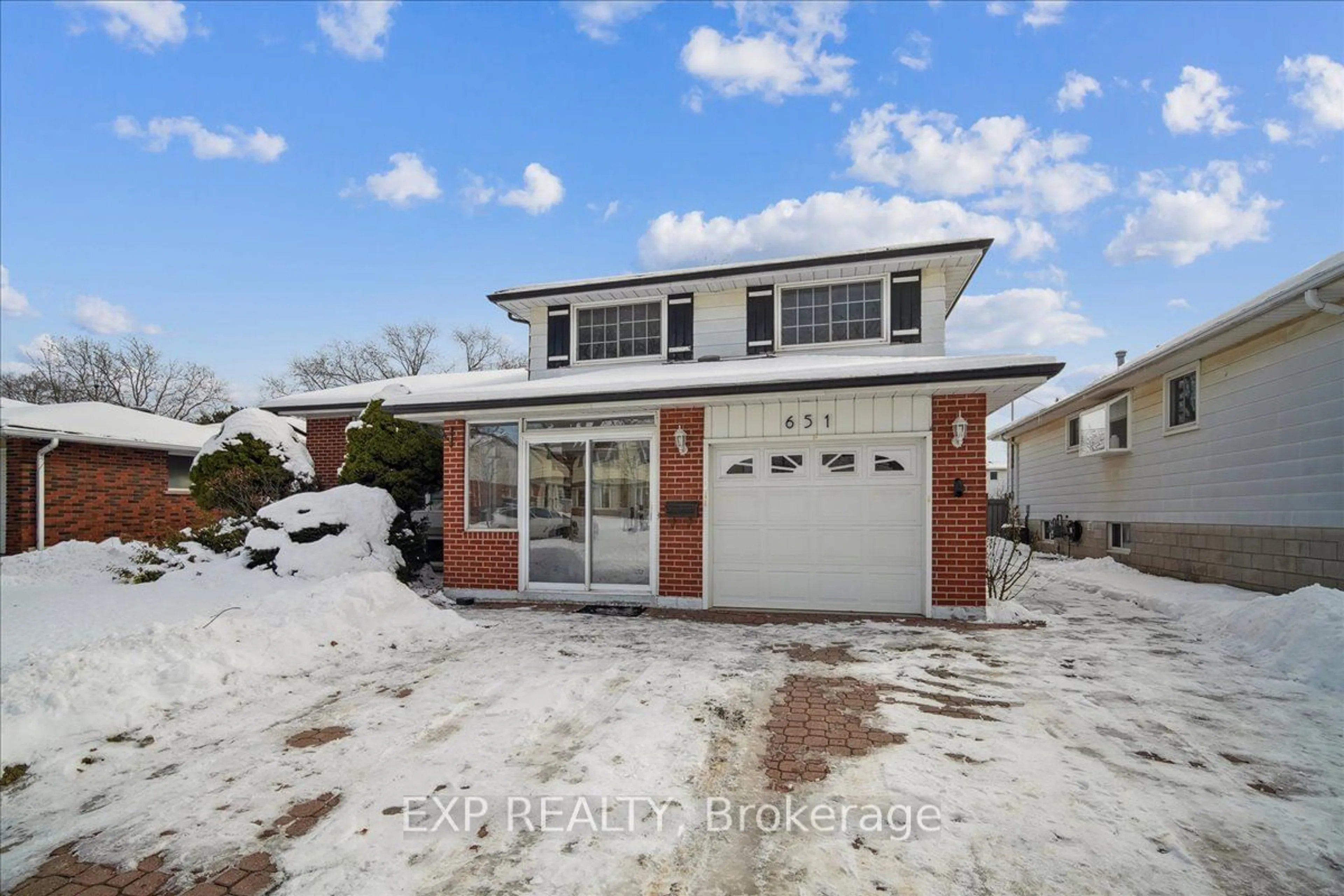 Unknown for 651 Artreva Cres, Burlington Ontario L7L 2B8