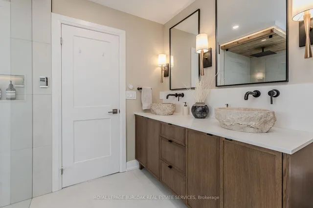 Additional property image - 4270 Carrick St