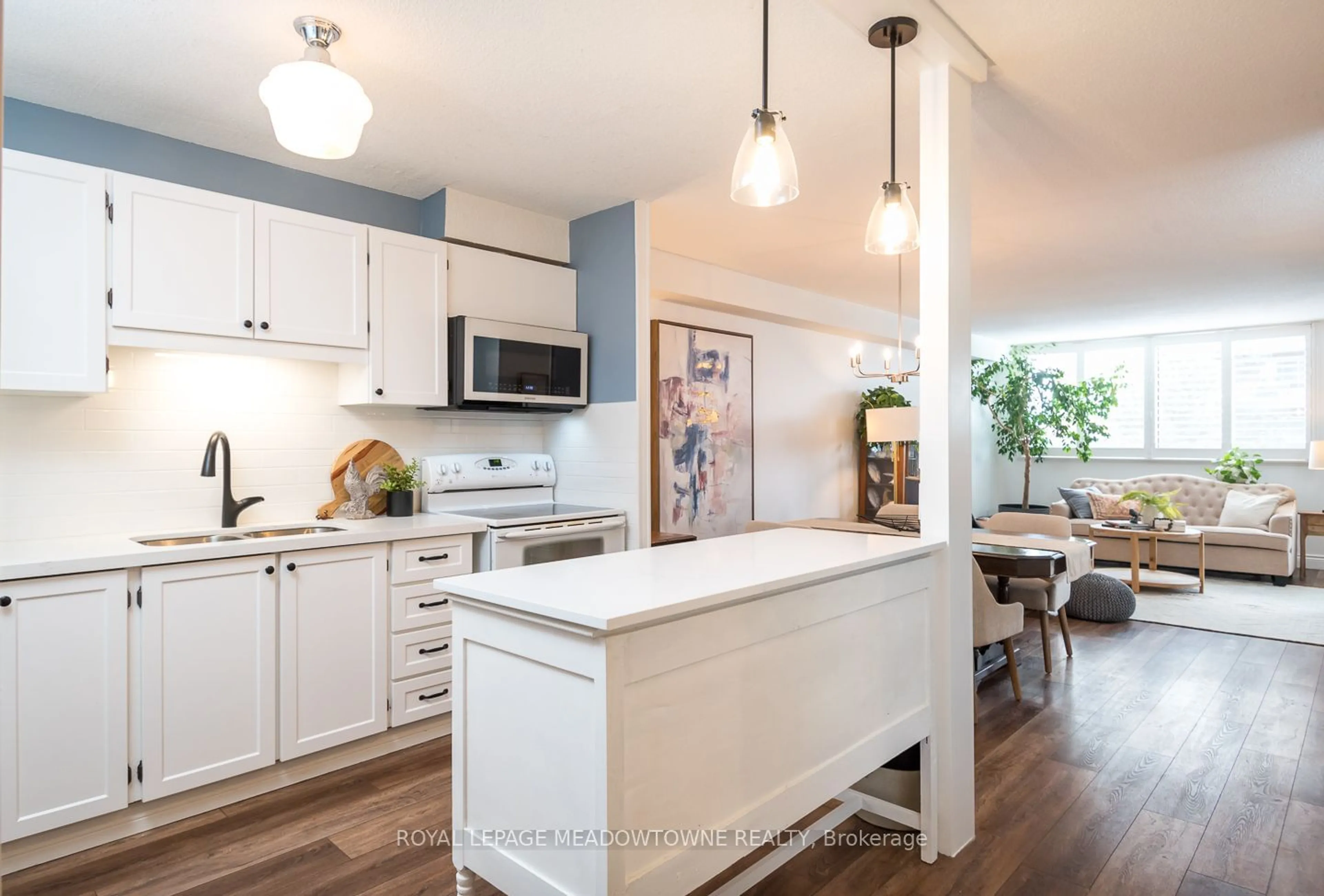 Open concept kitchen, unknown for 81 Millside Dr #506, Milton Ontario L9T 3X4