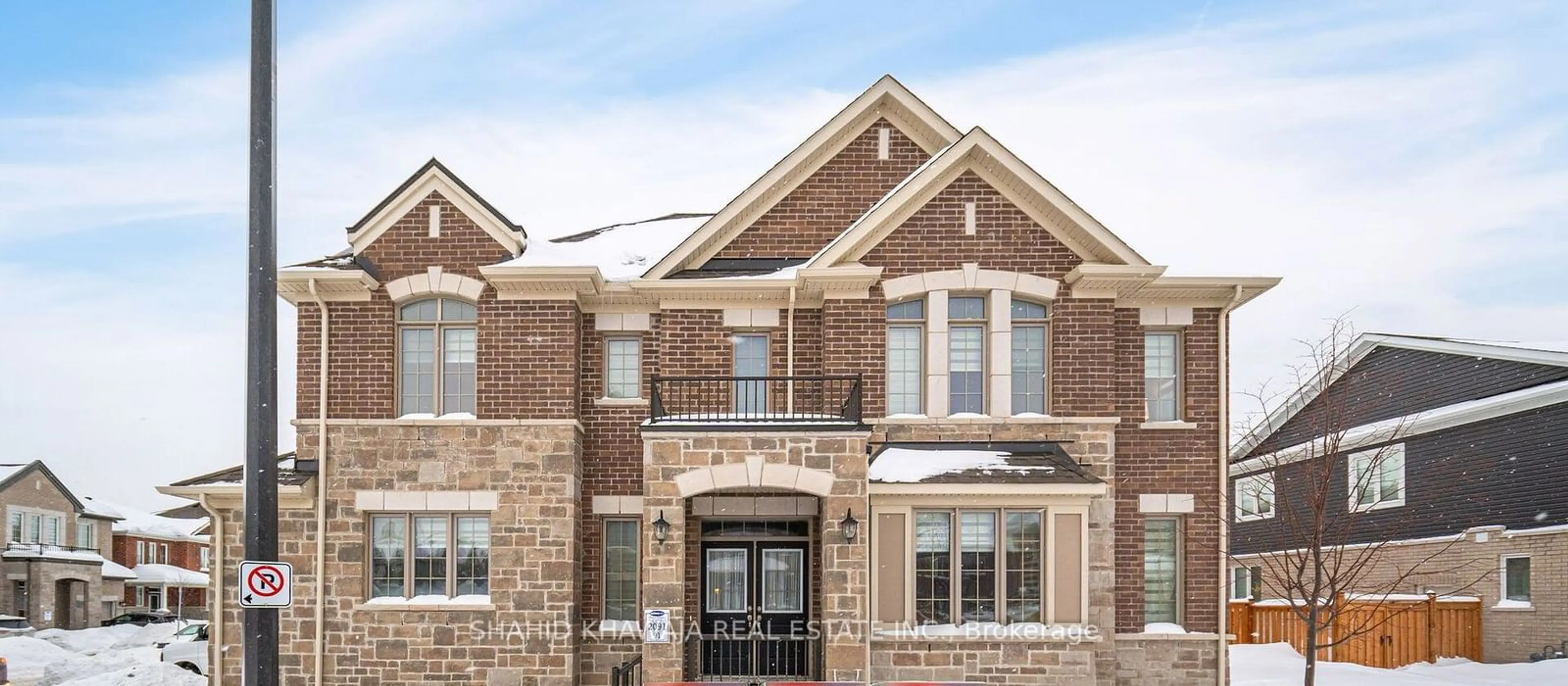 Home with brick exterior material, unknown for 1350 Lobelia Cres, Milton Ontario L9E 1X5