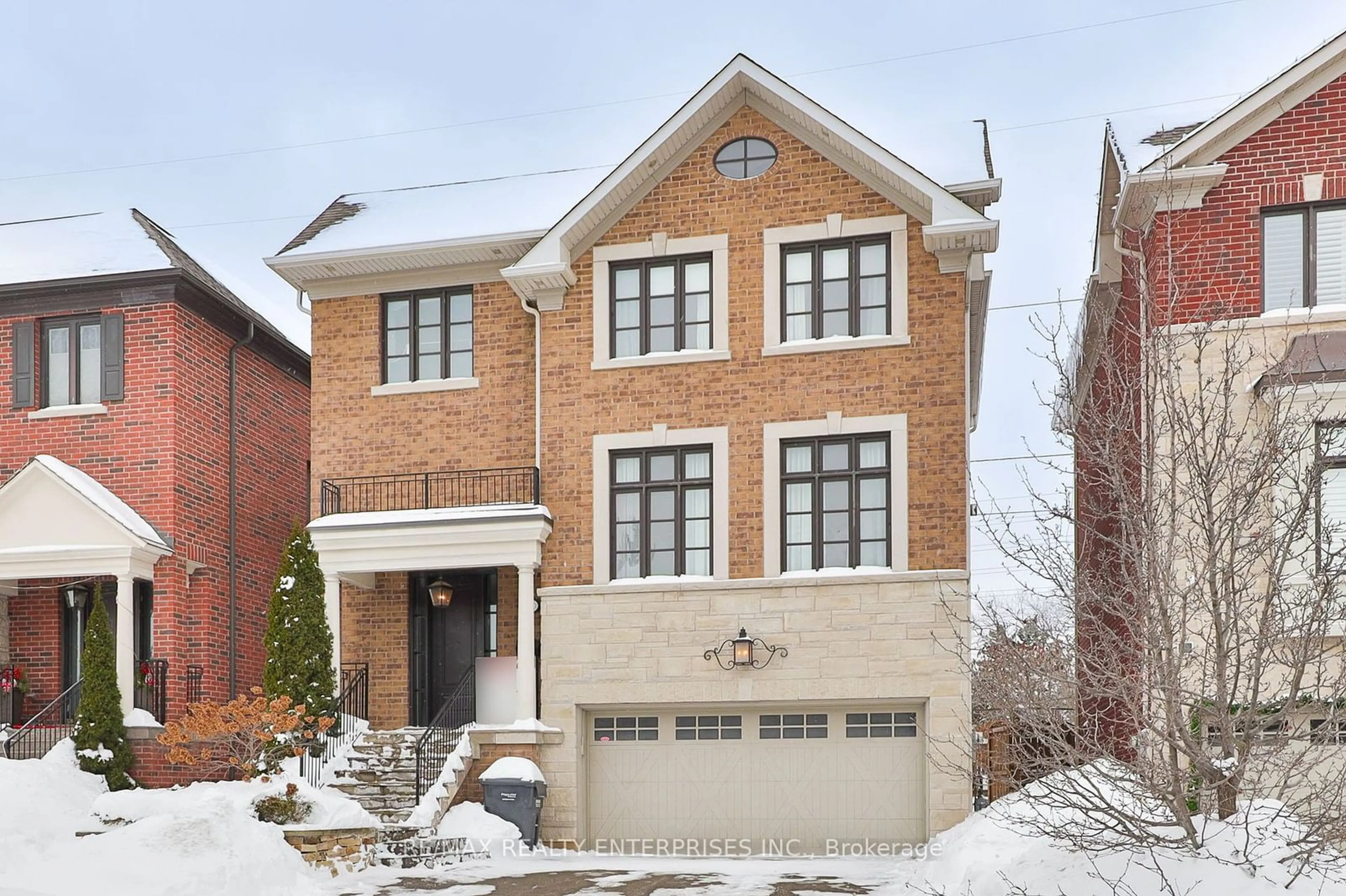 Home with brick exterior material, street for 3630 Silverplains Dr, Mississauga Ontario L4X 2P4