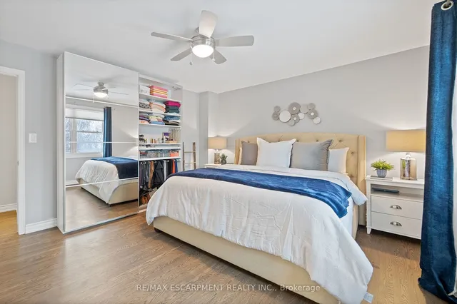 Additional property image - 344 Camelot Crt