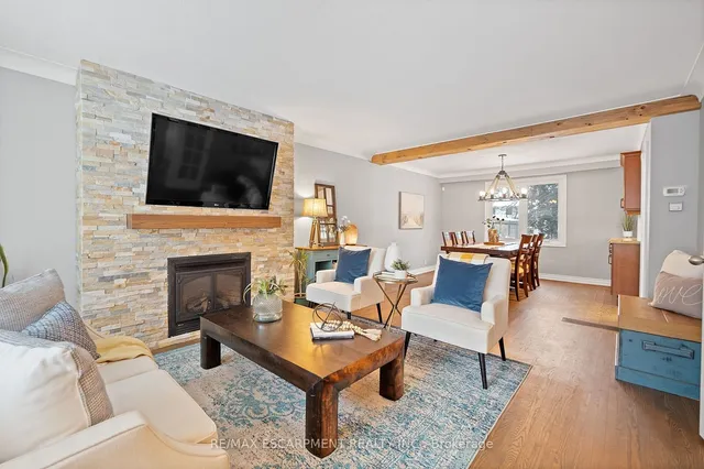 Additional property image - 344 Camelot Crt