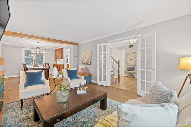 Additional property image - 344 Camelot Crt