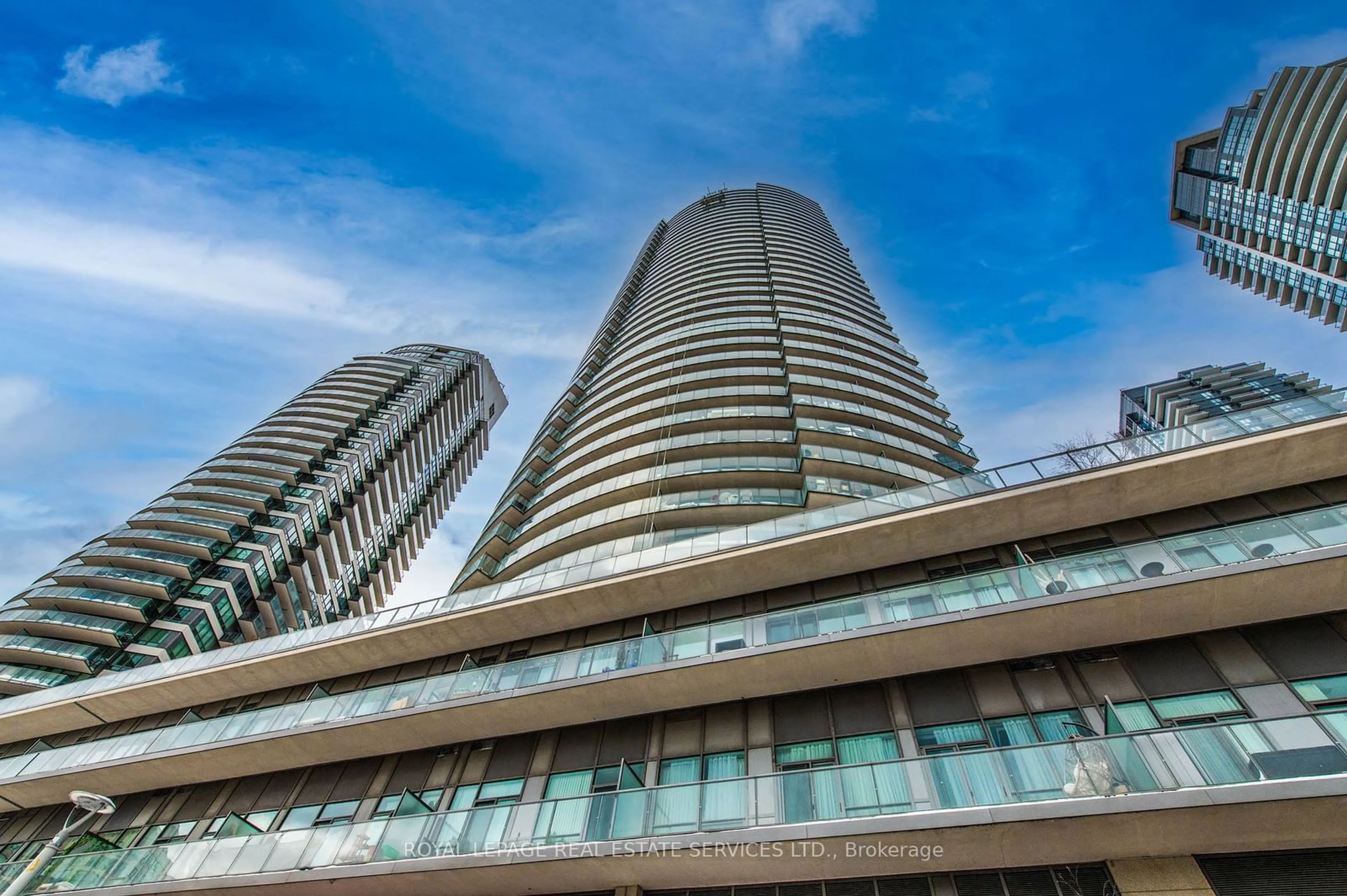 Unknown for 2230 Lakeshore Blvd #3807, Toronto Ontario M8V 0B2