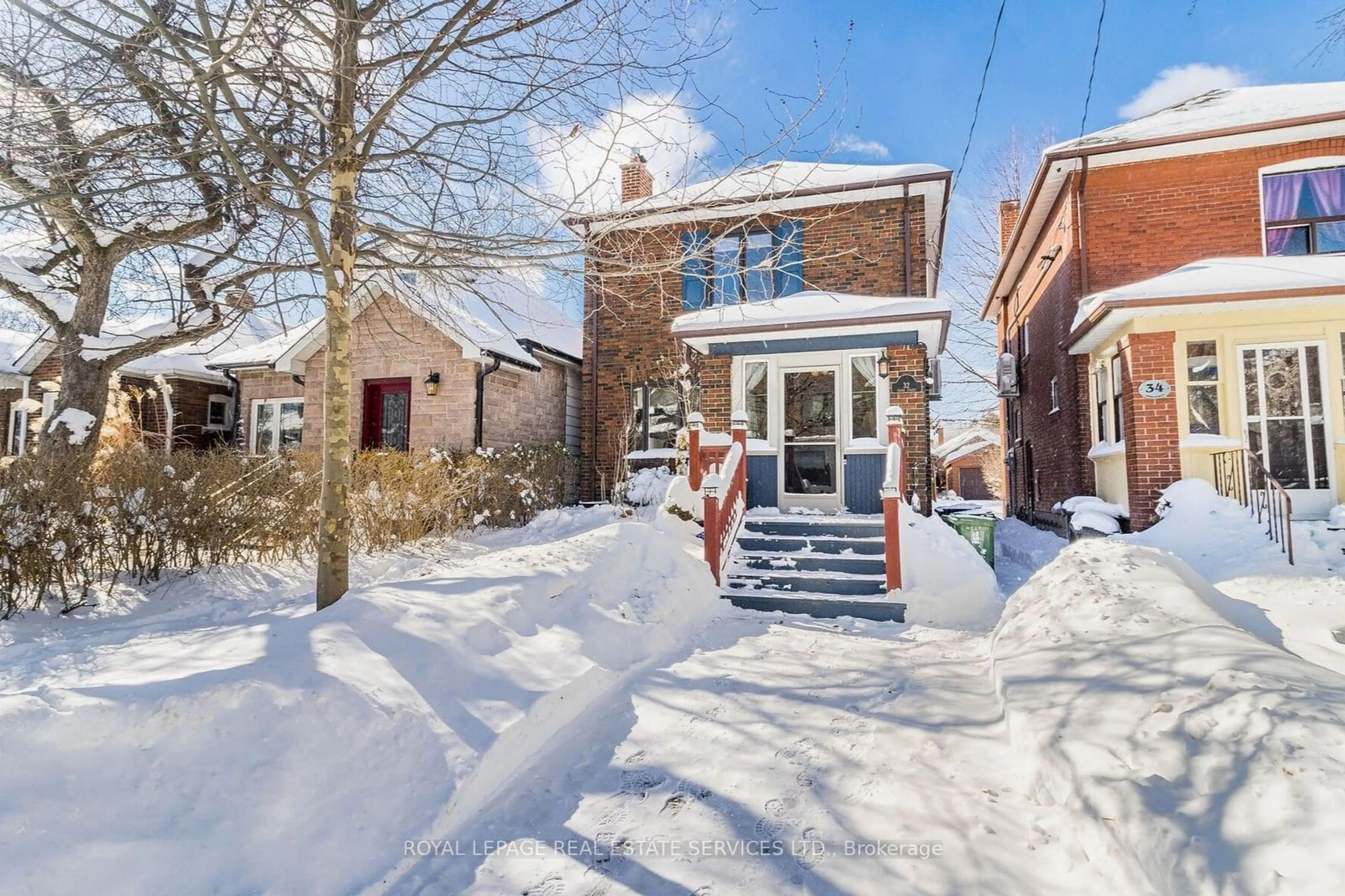 Home with brick exterior material, street for 32 Third St, Toronto Ontario M8V 2X8