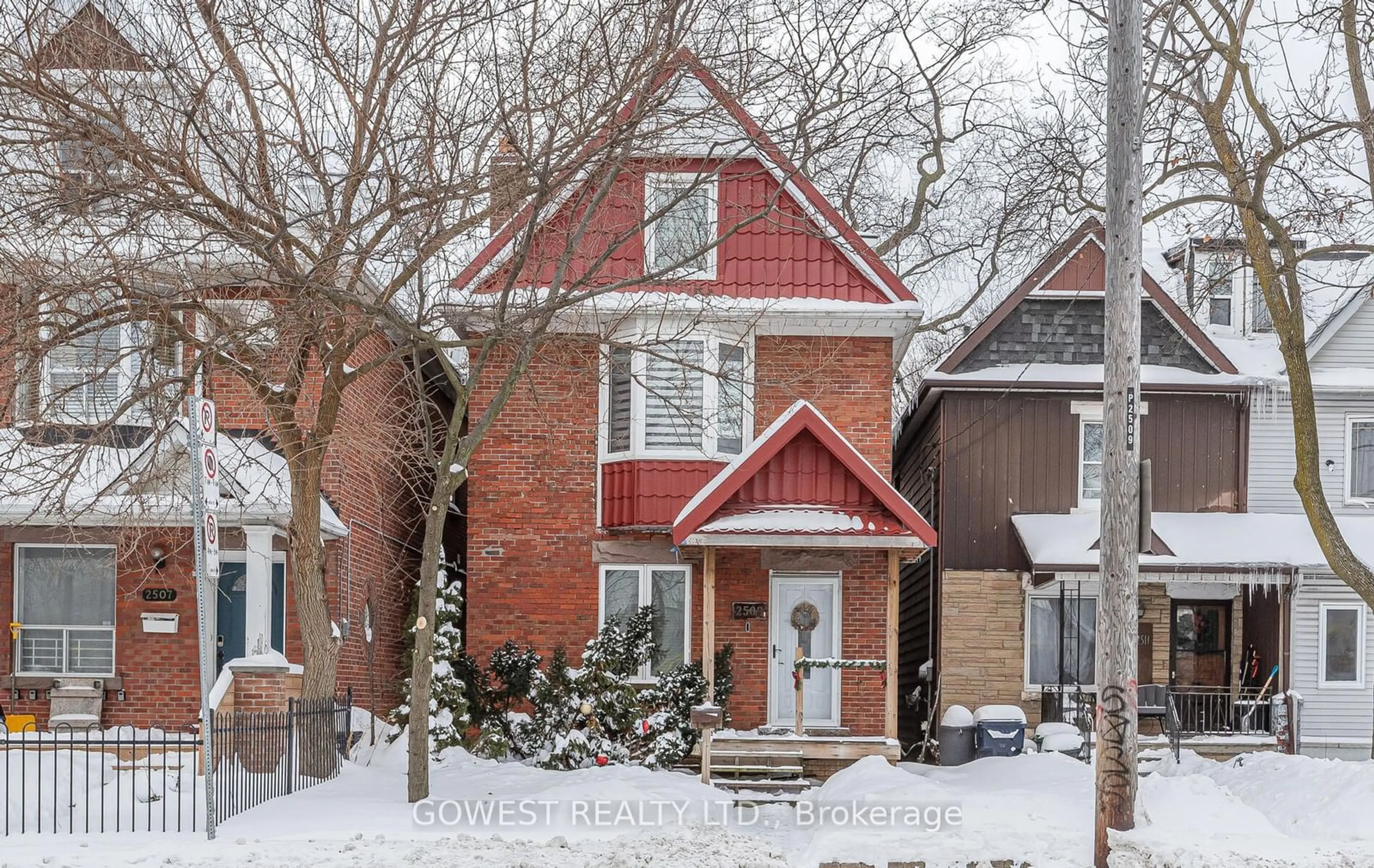 Home with brick exterior material, street for 2509 Dundas St, Toronto Ontario M6P 1X5