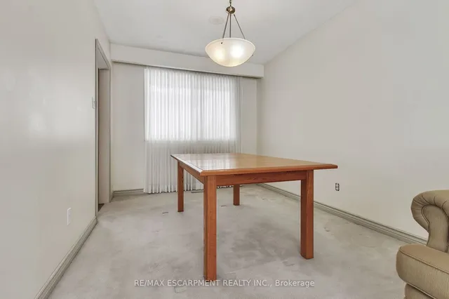 Additional property image - 3099 Northview Cres