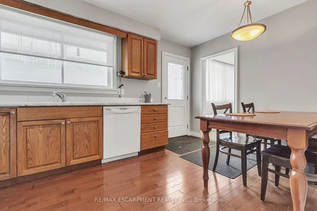 Additional property image - 3099 Northview Cres