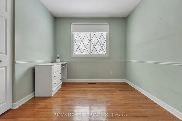 Additional property image - 3099 Northview Cres