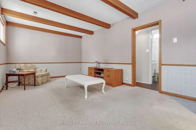 Additional property image - 3099 Northview Cres
